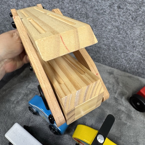 Melissa And Doug Wooden Emergency Vehicle Carrier Truck + 4 Emergency Vehicles - Picture 14 of 16